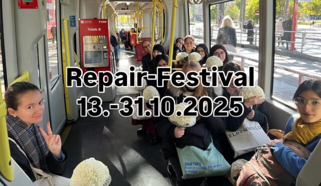 Reparieren statt entsorgen - 1IF/2 beim Repair-Festival. Unser Motto: ‚Irgendwo ist beim Floristen-Gwand fast immer was aufgrissn‘ 🫢 #zukunftgestalten #floristik #repairfestivalwien #ausbildung #lehrling #blumenkinder